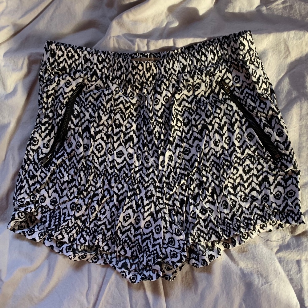 Black and white Aztec shorts size XS